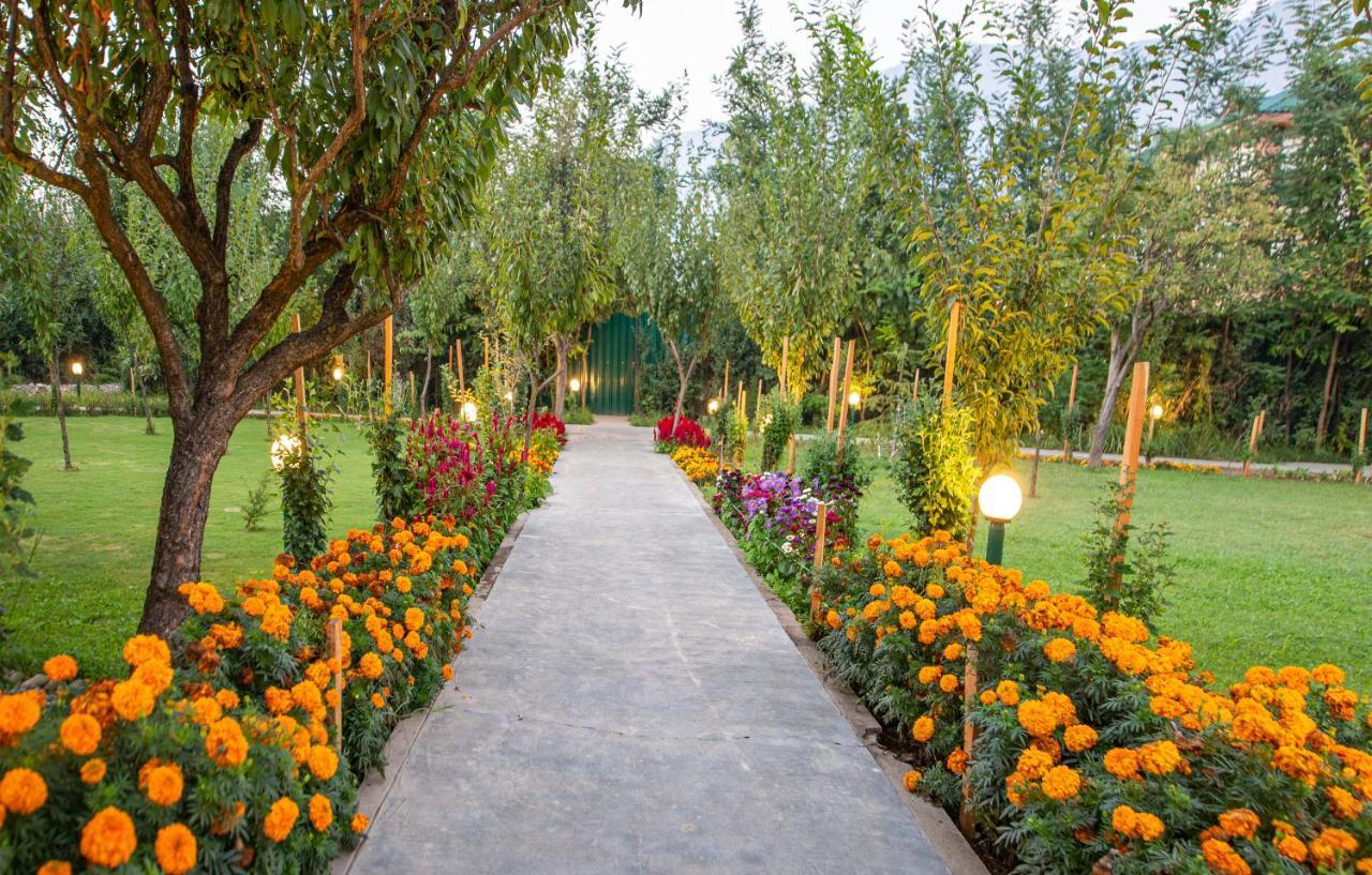 The Orchard Retreat & Spa Srīnagar Buitenkant foto