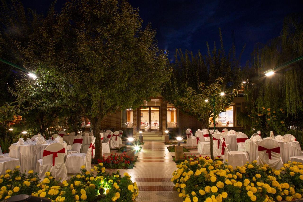 The Orchard Retreat & Spa Srīnagar Buitenkant foto