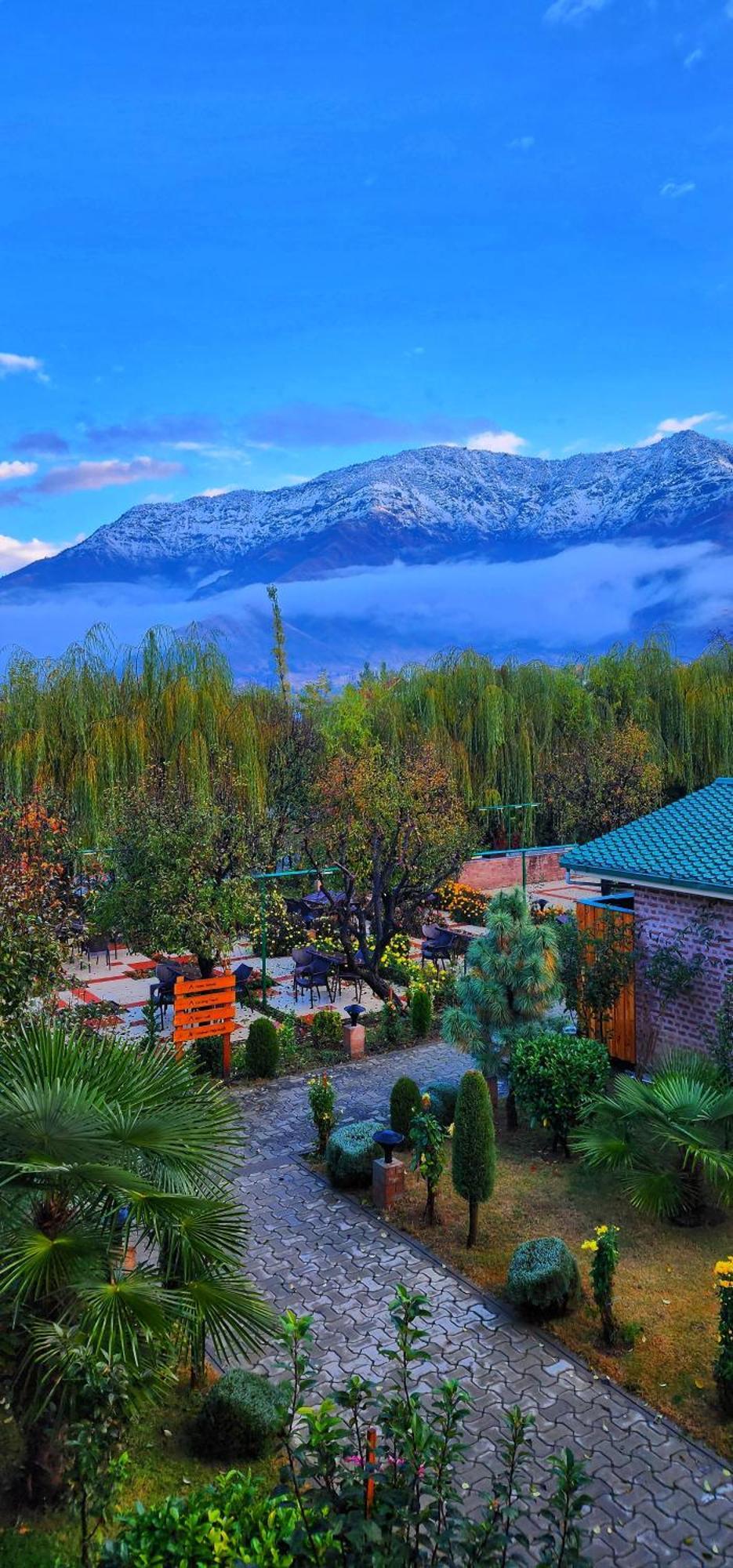 The Orchard Retreat & Spa Srīnagar Buitenkant foto